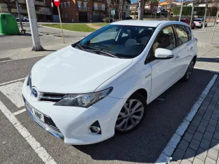 Toyota Auris Híbrid 93000kms
