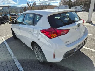 Toyota Auris Híbrid 93000kms