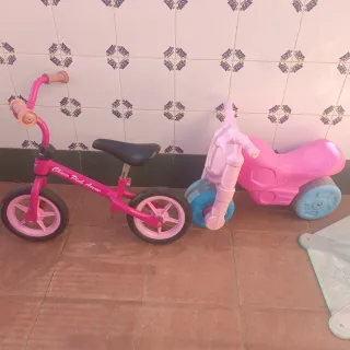 Bicicleta Chicco y correpasillos rosa