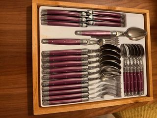 Set 26 Cubiertos Laguiole Production Violeta