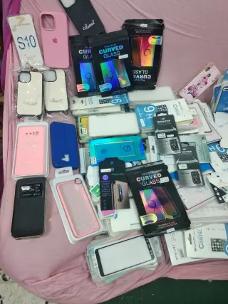 300+ Protectores Pantalla Móvil/Tablet