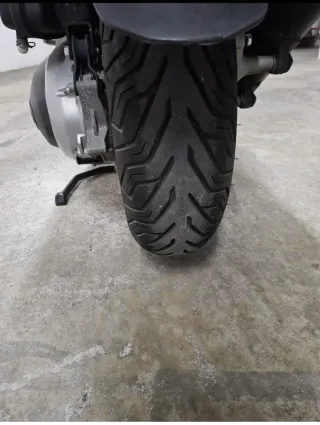 Piaggio Beverly Sport Touring 350 Blanca