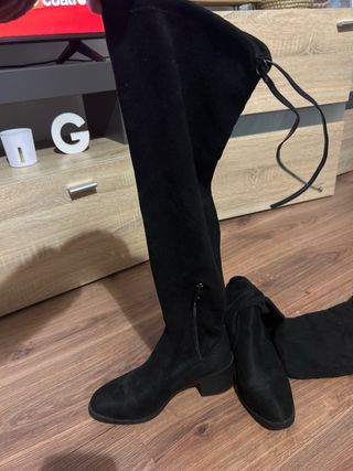 Botas altas negras