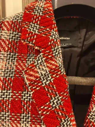 Conjunto Stradivarius. Americana T.S y falda T.40