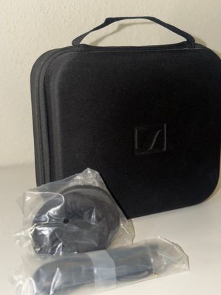 Audífonos Sennheiser HD 25 (70 Ω) + Estuche