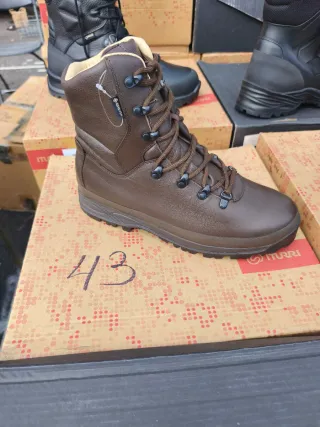 Bota de intervención negra