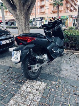 Yamaha X MAX 125 Negra