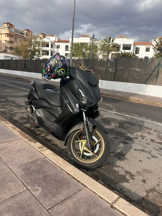 Yamaha X MAX 125 Negra