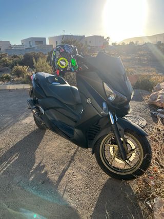 Yamaha X MAX 125 Negra