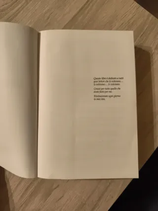 Grey (Italian Edition)