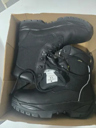 Botas Robusta Gore-Tex Negras