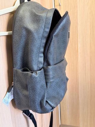 Mochila Guess Negra con Logo Repetido