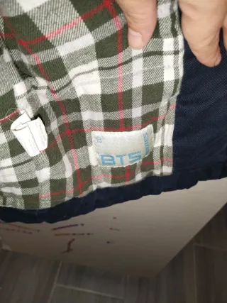 Chaqueta negra forro cuadros