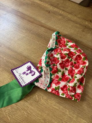 Capota 4 años niña con flores y lazo La Martinica