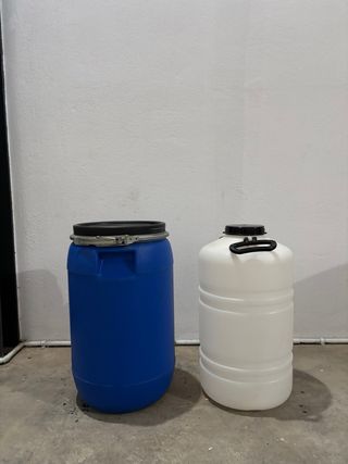 Set de 2 bidones de plástico