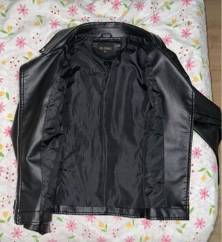 Chaqueta cuero (no es piel)