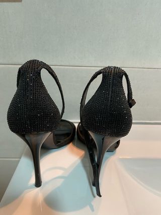 Tacones Mango Negros Brillantes