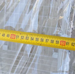 Carrito de malla metálica con ruedas