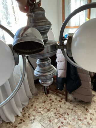 Lámparas antiguas de cristal y metal