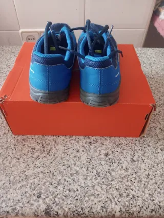 Zapatillas deportivas niño azul,