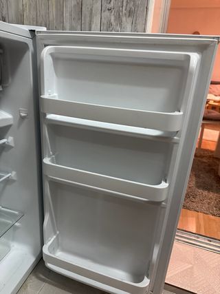 Frigorifero e piccolo congelatore HIGH ONE