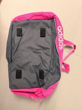 Mochila deportiva Adidas rosa y gris