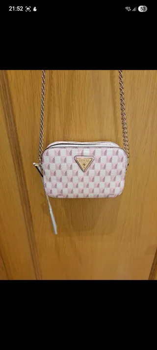 Bolso Guess rosa y blanco