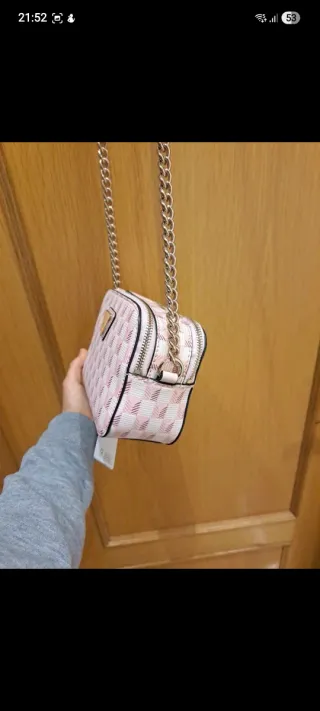 Bolso Guess rosa y blanco