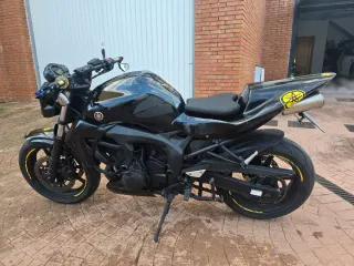 Yamaha FZ6