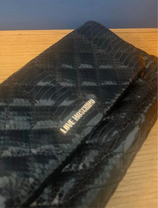 Bolso de noche Moschino negro