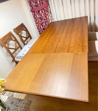 Conjunto Mesa Extensible y Sillas Salón Grupo Seys