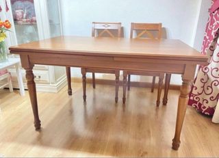 Conjunto Mesa Extensible y Sillas Salón Grupo Seys