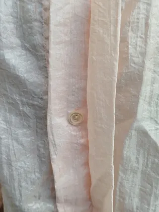 Blusa rosa con encaje