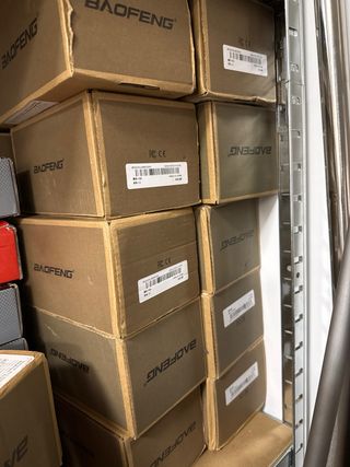 Radio Baofeng UV-5R Walkie Talkie FM