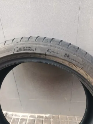 Neumático Bridgestone 215/45R20