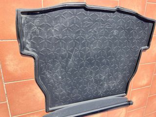 bandeja rodillo y cubremaletero RAV 4 originales