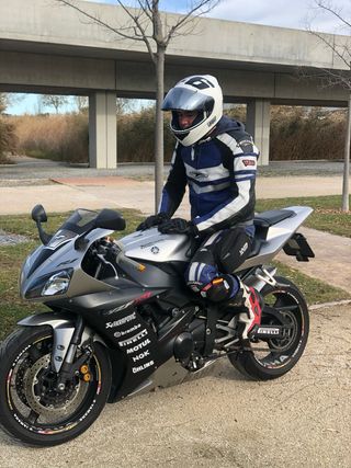 Yamaha R1 2003