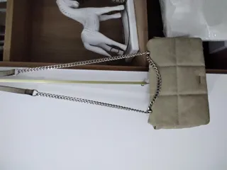 Bolso Perfois Beige Acolchado Cadena