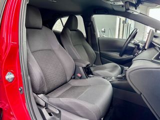 Toyota Corolla 1.8 125H ACTIVE TECH E-CVT