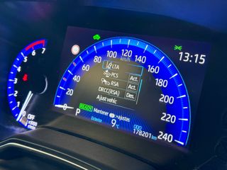 Toyota Corolla 1.8 125H ACTIVE TECH E-CVT