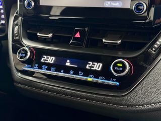 Toyota Corolla 1.8 125H ACTIVE TECH E-CVT