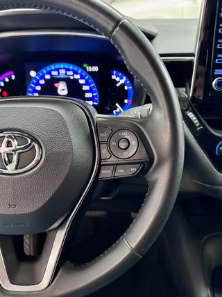 Toyota Corolla 1.8 125H ACTIVE TECH E-CVT