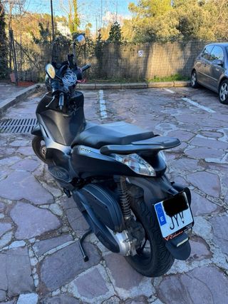 Piaggio Beverly 350cc 2017 en buen estado