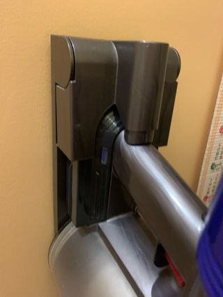 Aspirapolvere Dyson con accessori completa