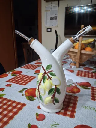 Oliera/acetiera in ceramica con limoni