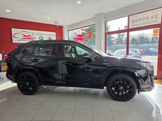 Toyota Rav4 2.5l 220H Black Edition