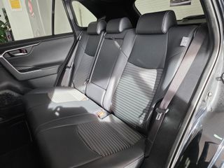 Toyota Rav4 2.5l 220H Black Edition