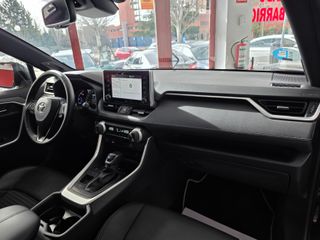 Toyota Rav4 2.5l 220H Black Edition