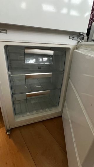 Refrigerador AEG sin gas