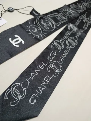 Pañuelo Chanel Negro y Blanco